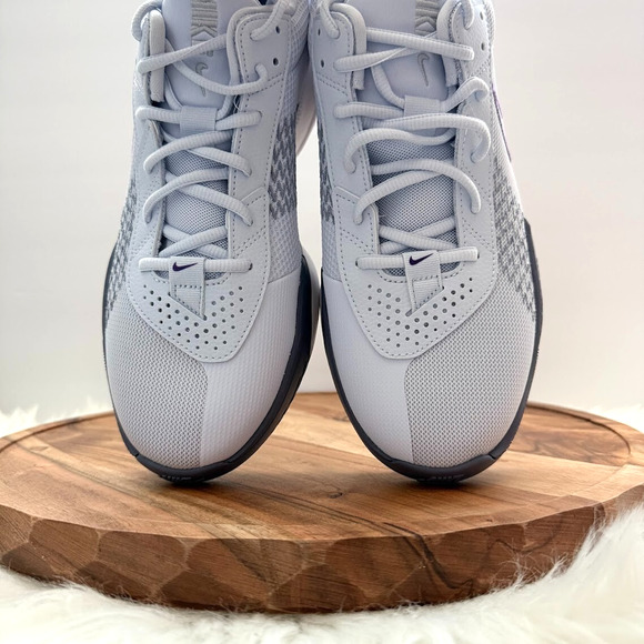 Nike Air‎ Zoom G.T. Cut Academy Women's Size 11.5 Grey /Purple Athletic Sneakers - Picture 8 of 10
